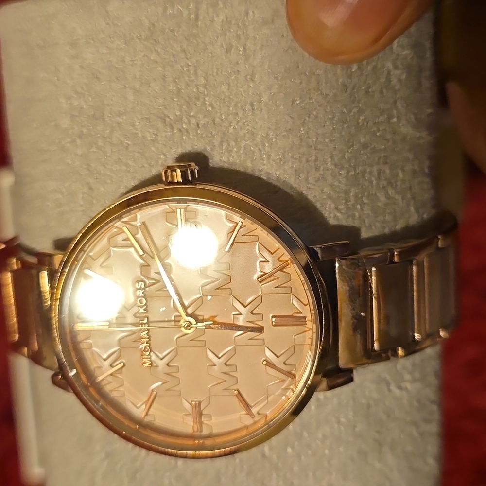 Watch - Picture 6 of 10